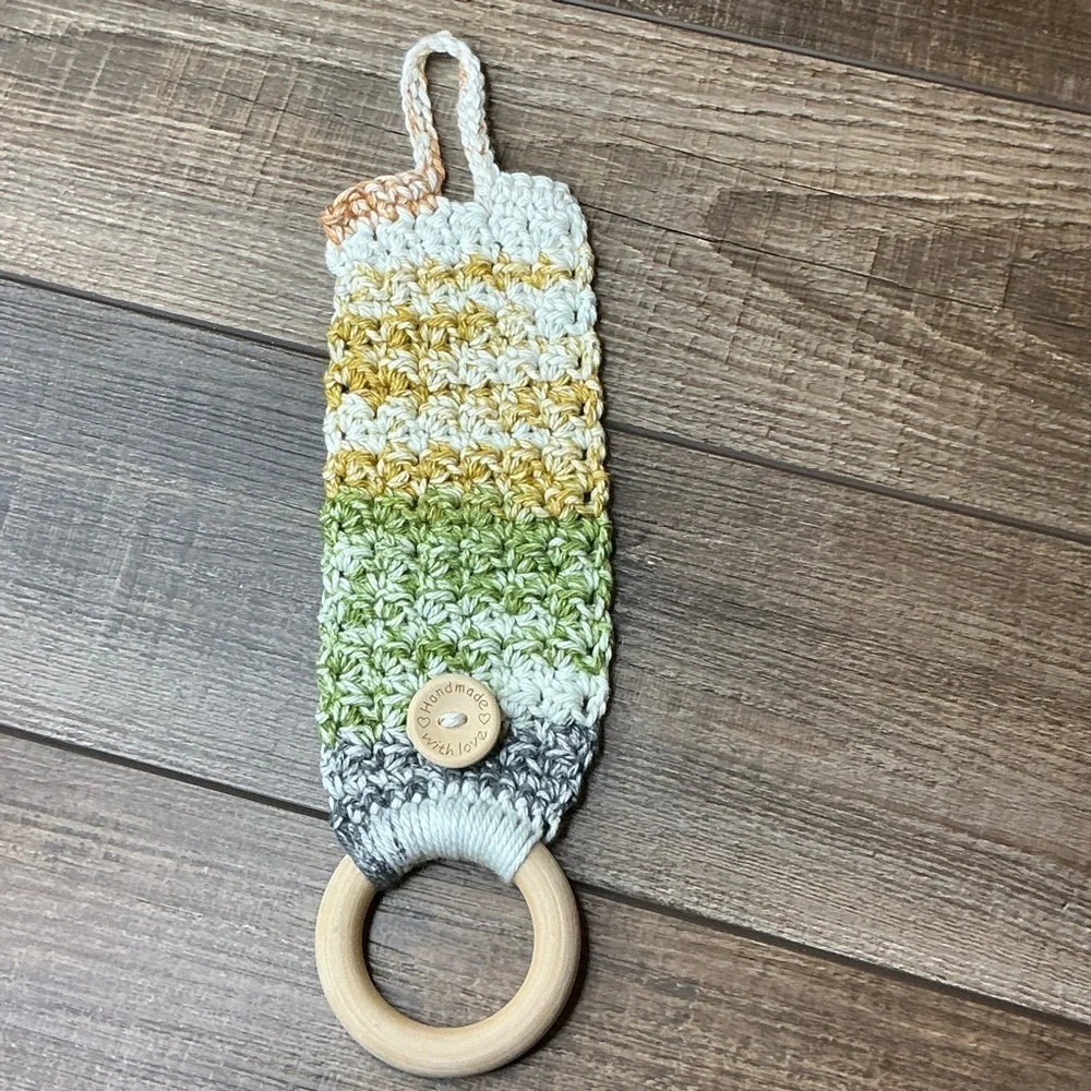 Kitchen Tea Hand Towel Holder Topper Cotton Wood‎ Handcrafted Handmade Crochet